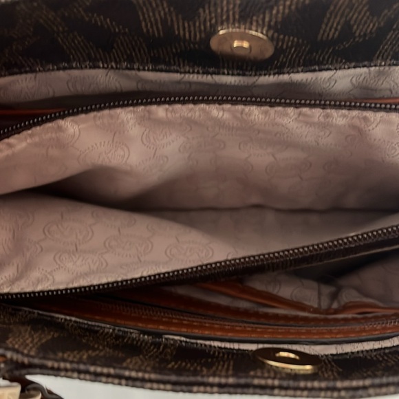 Michael Kors Purse - Picture 8 of 8